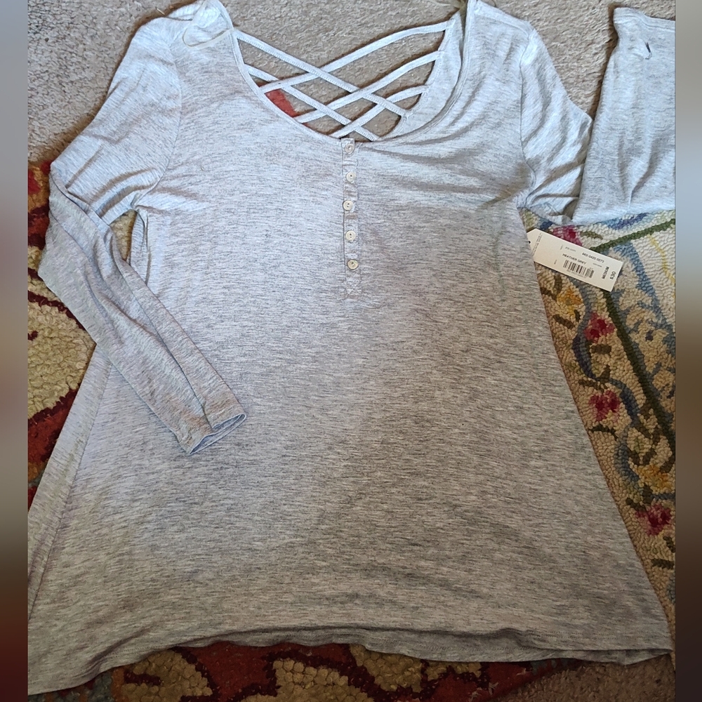 Arizona Jean Company NWT Light Gray Crisscross IN BACK  LIGHTWEIGHT TUNIC TOP M
